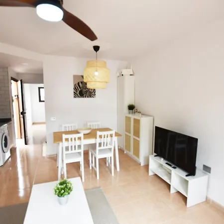 Book Jet - Oasis Dunas Relax & Maxi Pool شقة *