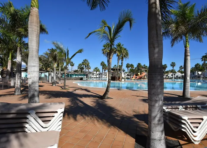 Book Jet - Oasis Dunas Relax & Maxi Pool *